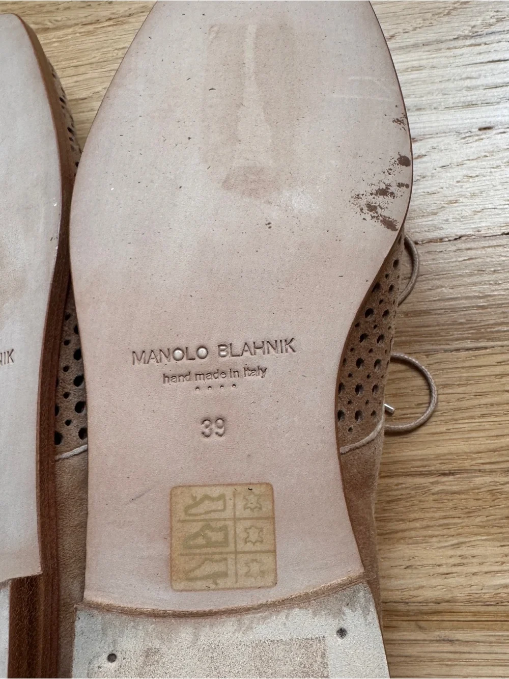 Manolo Blahnik Suede Leather Shoes- Size 39/ US 8
